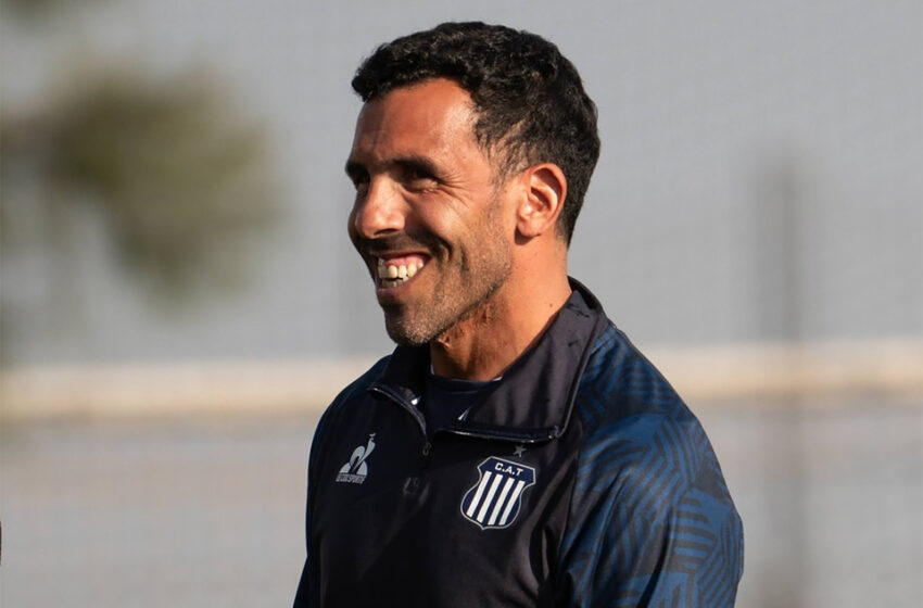 Tevez llegó a Córdoba y asumió en Talleres