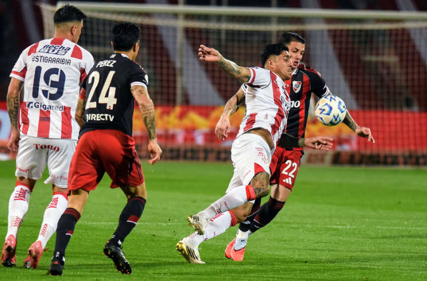 Armani volvió a aparecer en los penales, y River continúa en la Copa Argentina